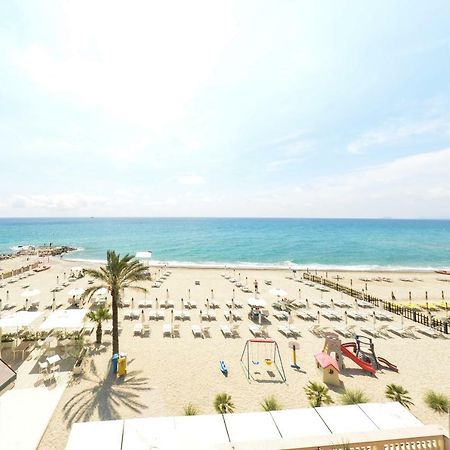 Blu Sea Apartments Pietra Ligure Εξωτερικό φωτογραφία