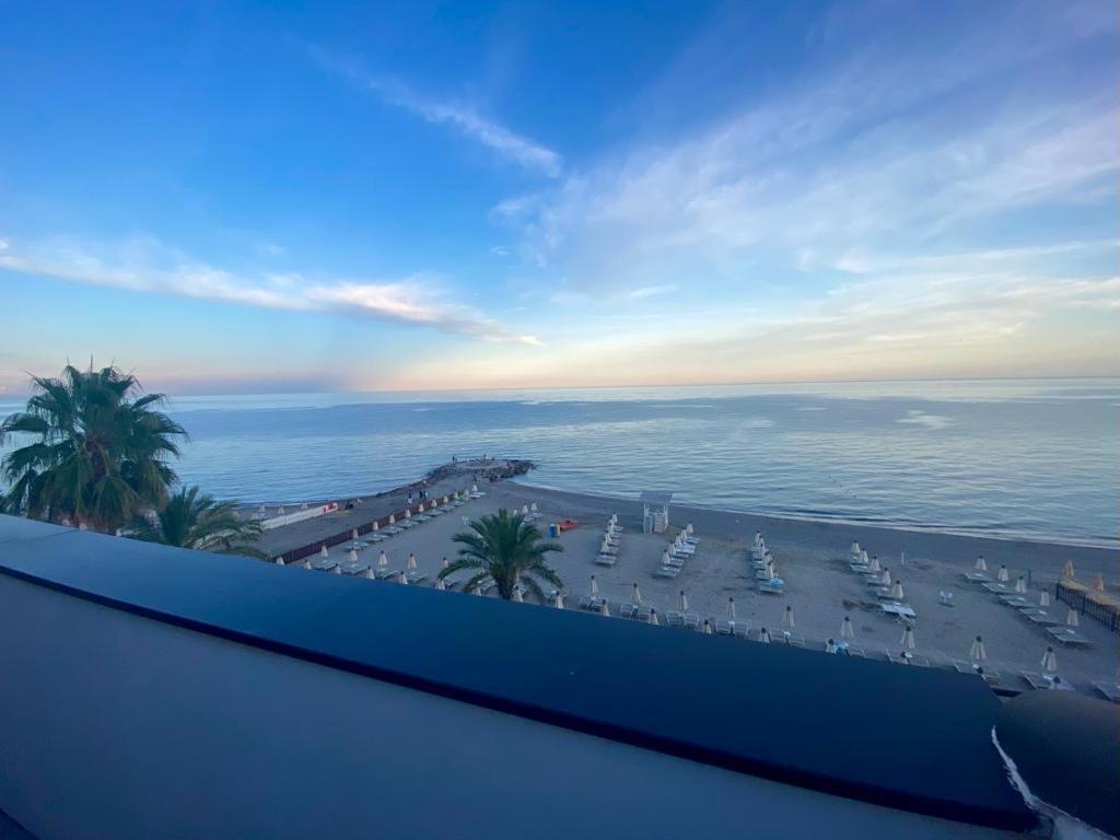 Blu Sea Apartments Pietra Ligure Εξωτερικό φωτογραφία