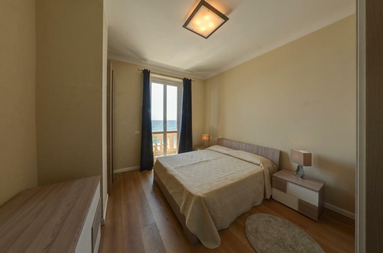 Blu Sea Apartments Pietra Ligure Εξωτερικό φωτογραφία